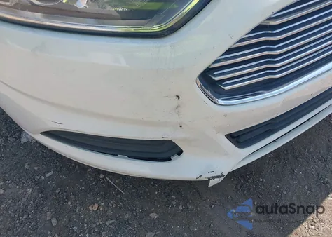 2014 Ford Fusion S z USA, uszkodzony, nr VIN 1FA6P0G70E5400004